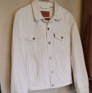 Traditional Levi's Jean Jacket White Great Condition Women/men